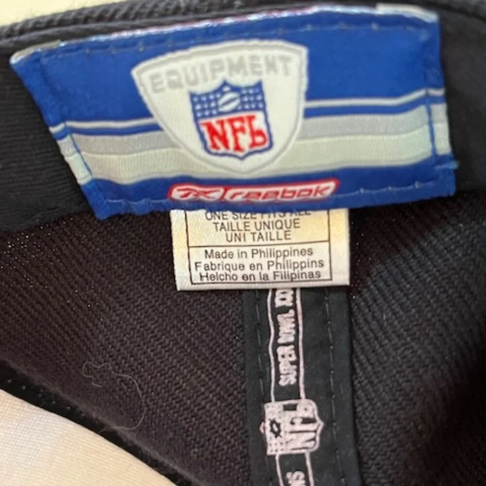 NEW ENGLAND PATRIOTS Super Bowl XXXVIII Champions Locker Room Hat-NEW